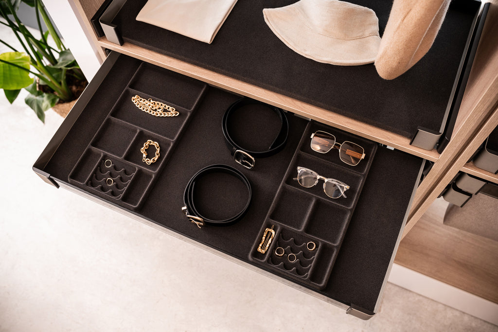 Conero Jewellery and Ring Tray Black