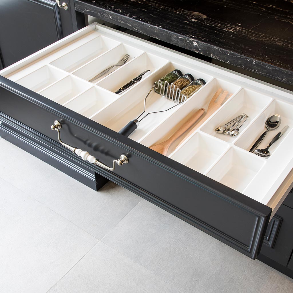 FineLine LiniQ cutlery and drawer inserts